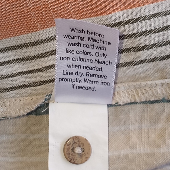 Women's Plus Size Blouse - Picture 5 of 5